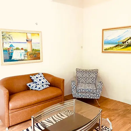 Apartamento Charme Guara 2 - Centrinho De Guaramiranga Exterior photo